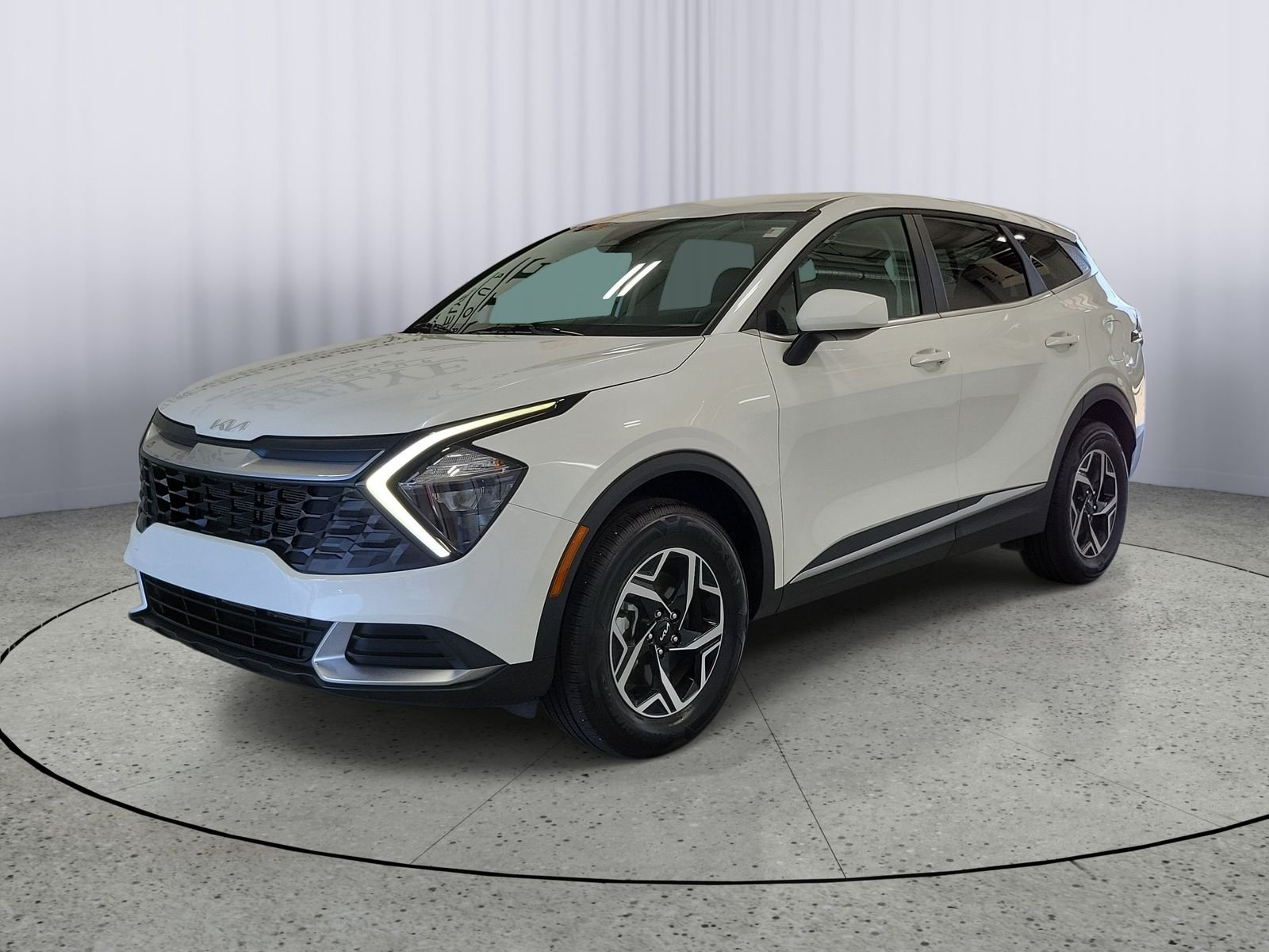 Certified Used 2023 White Kia LX image 4