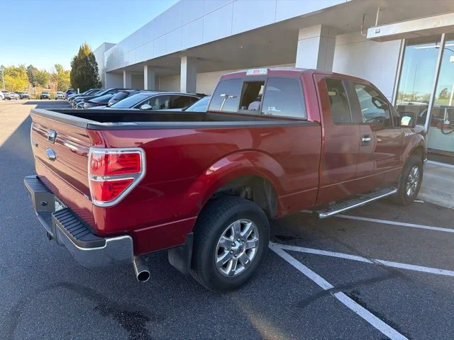 Used 2014 Red Ford XLT image 3