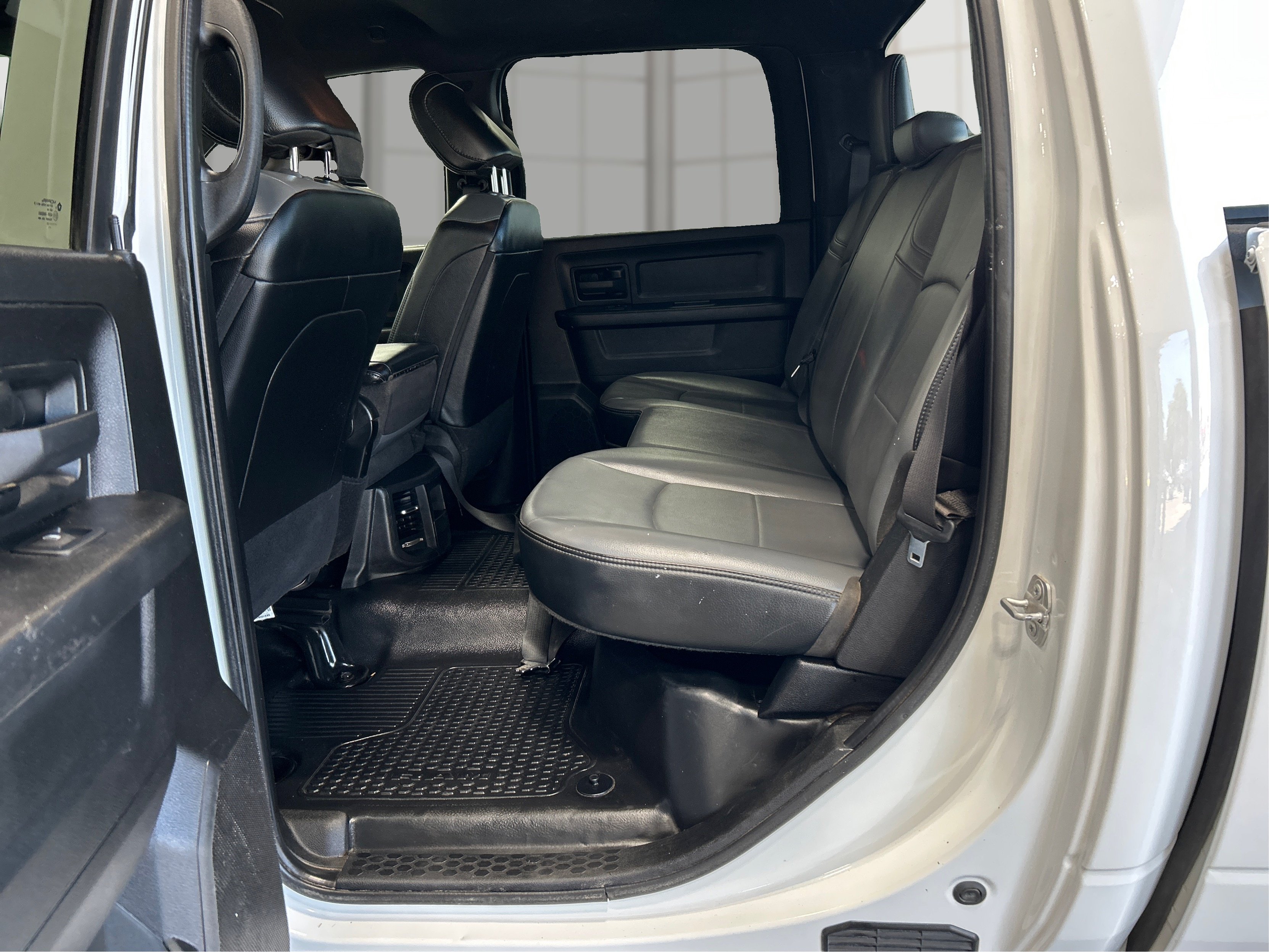 Used 2022 White Ram Tradesman image 10