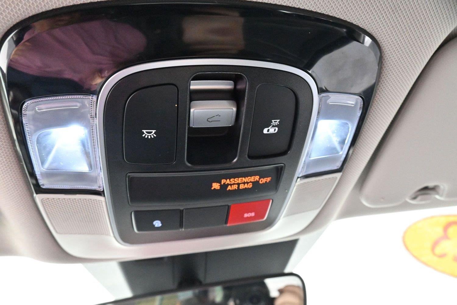 Used 2023 Serenity White Pearl Hyundai SEL image 28