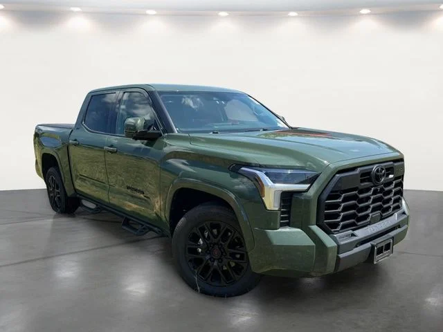 Used 2023 Green Toyota SR5 image 7