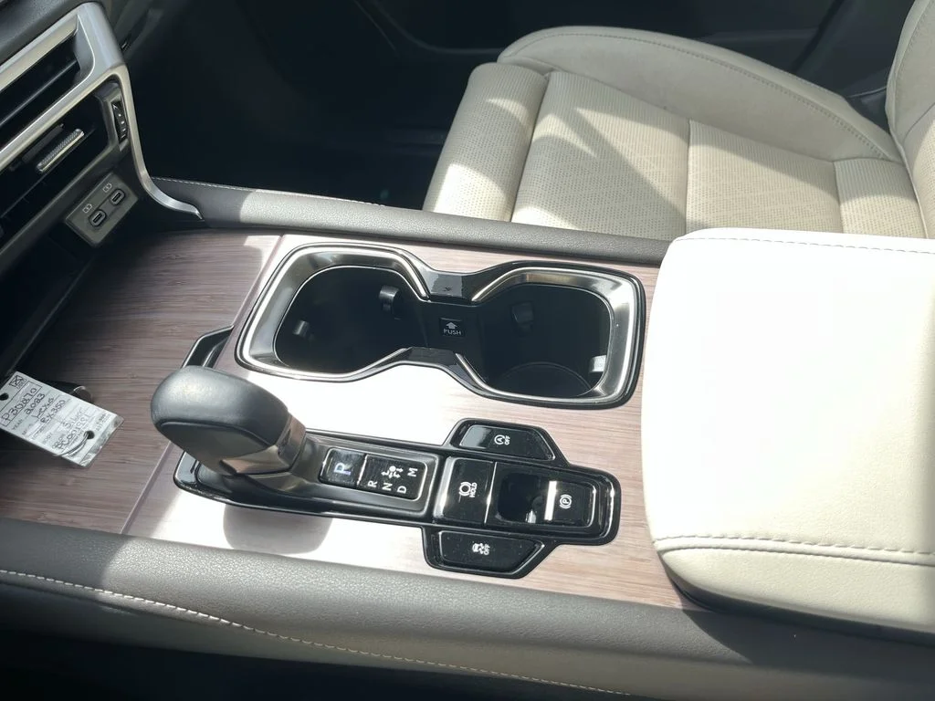 Used 2023 Silver Lexus 350 Luxury image 20