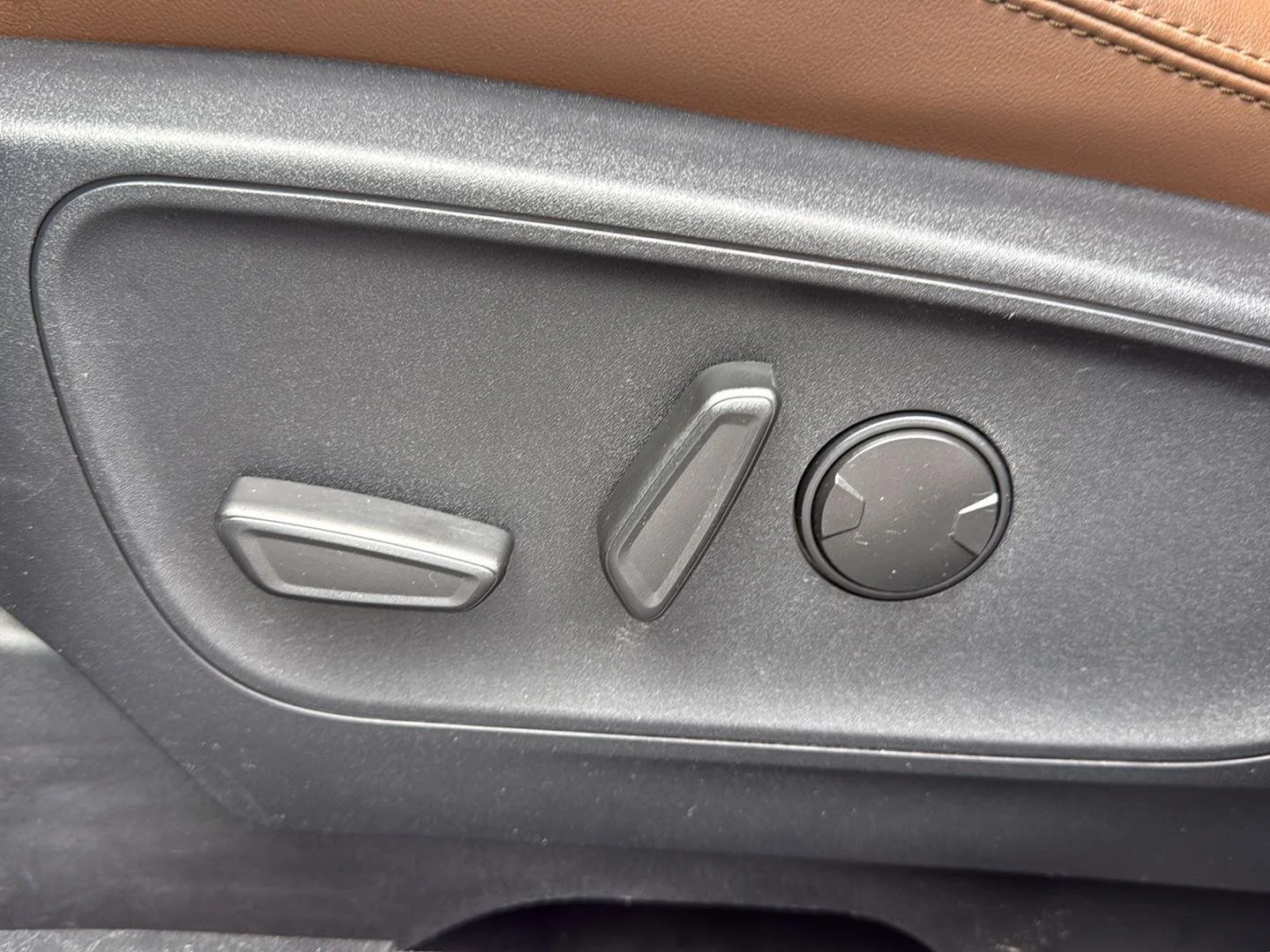 Used 2023 Cactus Gray Ford Outer Banks image 7