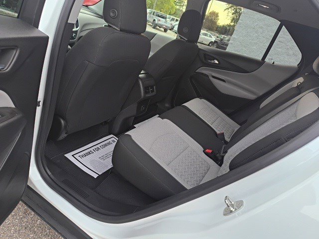 Used 2022 Summit White Chevrolet LT image 13