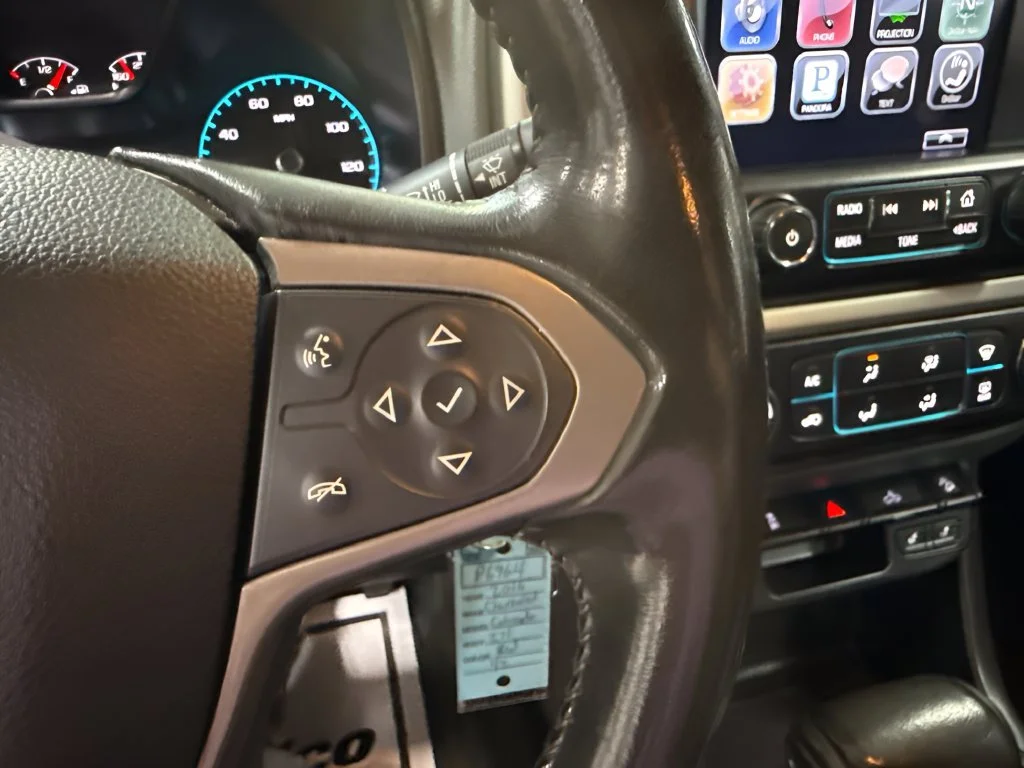 Used 2016 RED ROCK METALLIC Chevrolet 4WD Z71 image 22