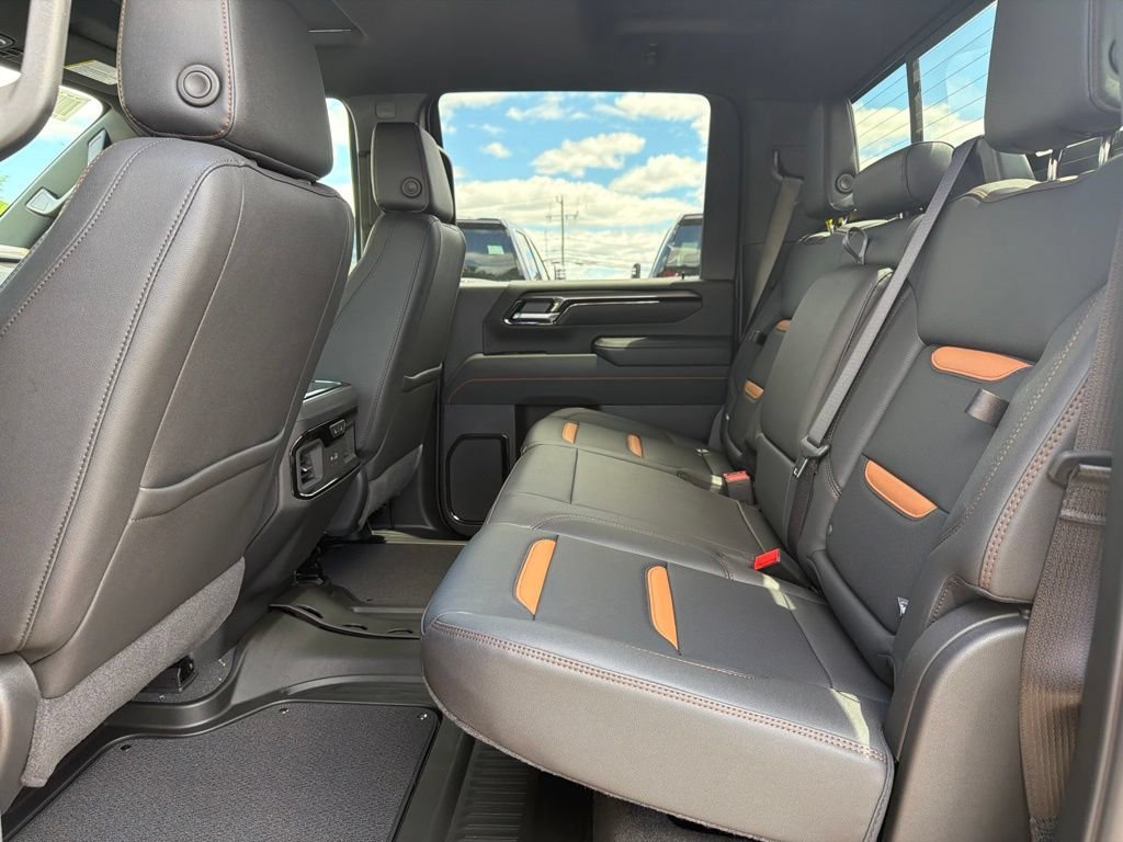 2026 GMC Sierra 2500HD AT4 - Photo 6