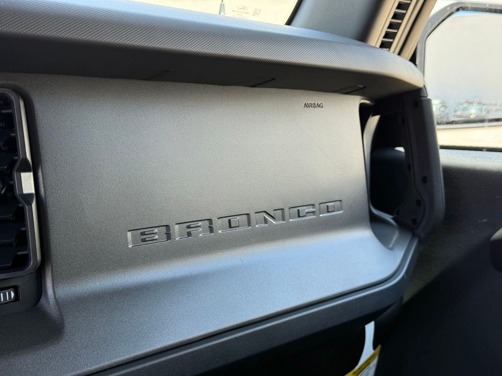 New 2026 Avalanche Gray Ford Badlands® image 9
