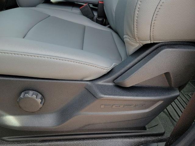 New 2026 Oxford White Ford F-250® XL image 20