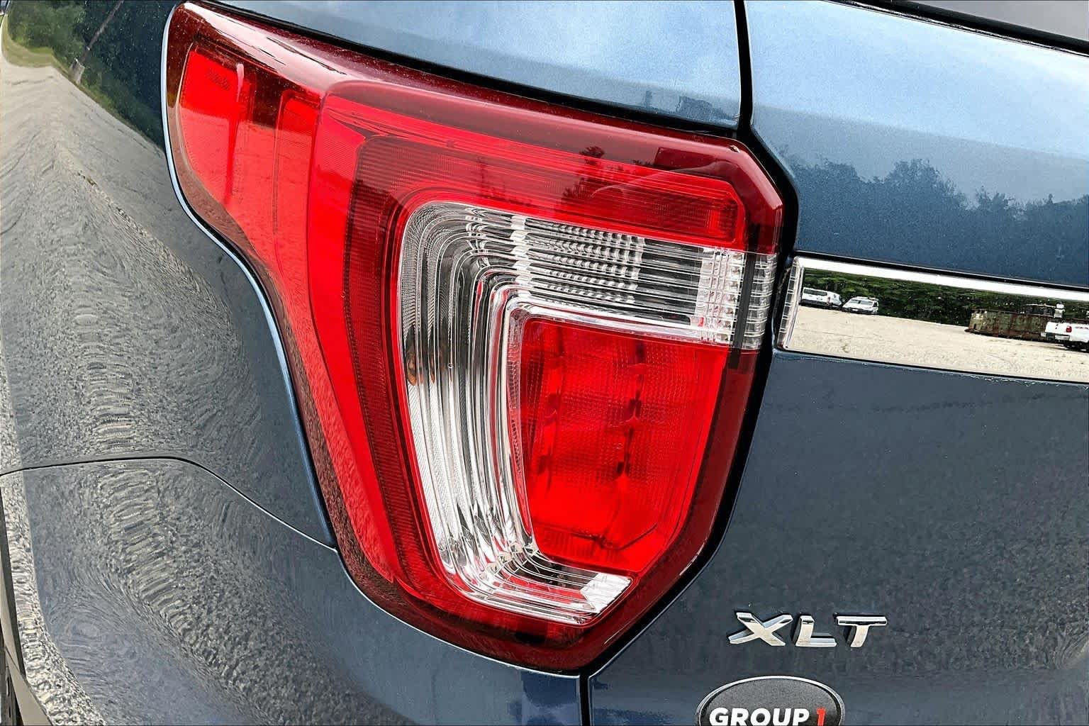 Used 2018 Blue Metallic Ford XLT image 28