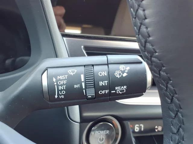 Used 2025 Iridium Lexus 4dr Crossover image 25