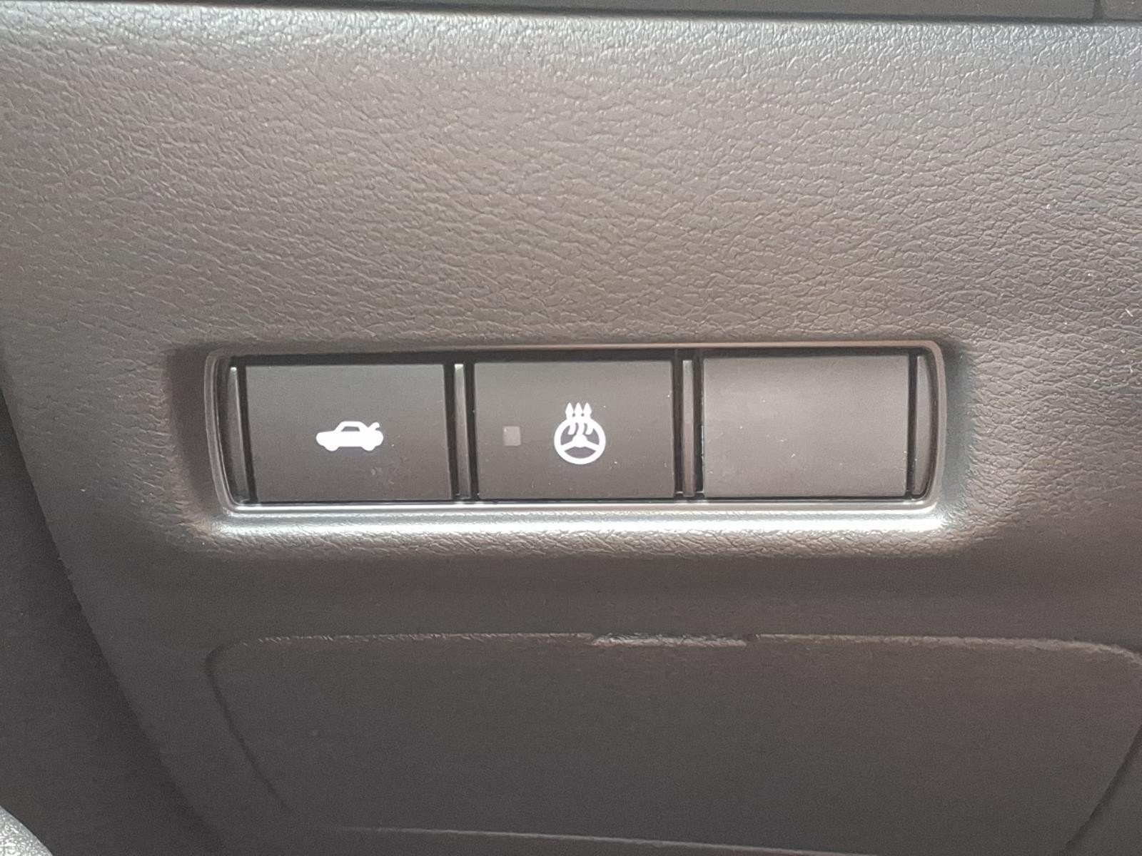 2026 Nissan Sentra SR White at Robbins Nissan