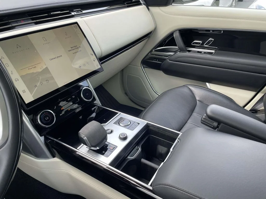 2023 Land Rover Range Rover SE - Photo 32