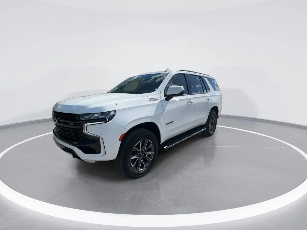 Used 2023 White Chevrolet Z71 image 4