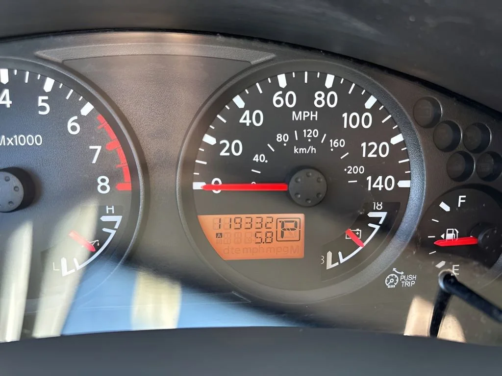 Used 2016  Nissan SV image 22