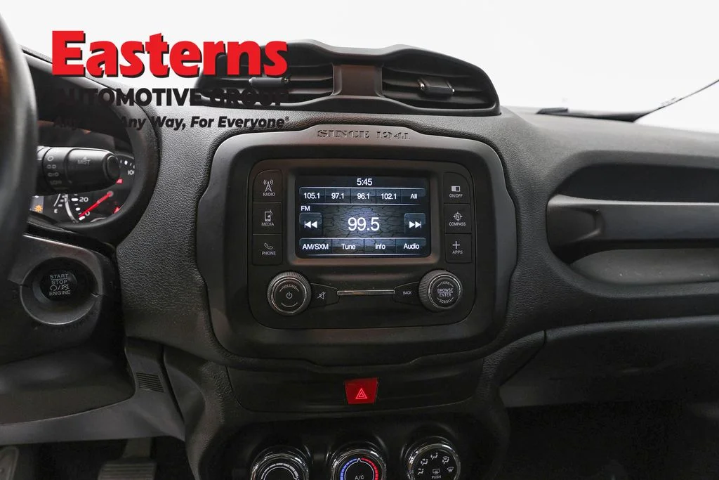 Used 2016 Green Jeep Latitude image 12