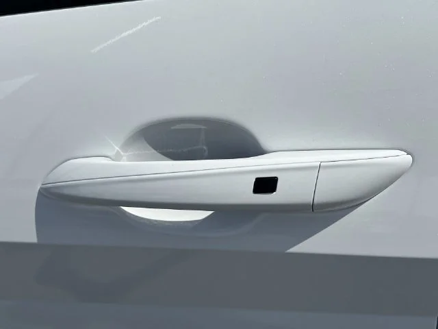 Used 2026 White Hyundai SEL Sport image 33