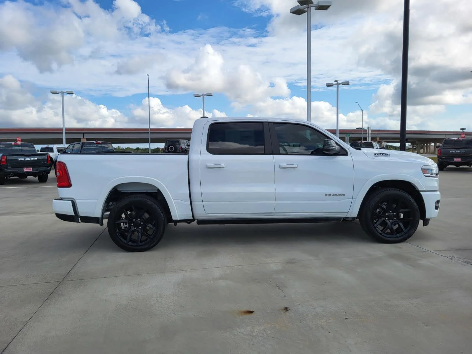 2026 RAM 1500 Laramie - Photo 6
