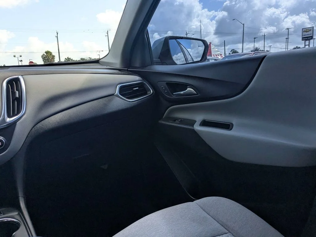 Used 2024 Gray Chevrolet LT image 17