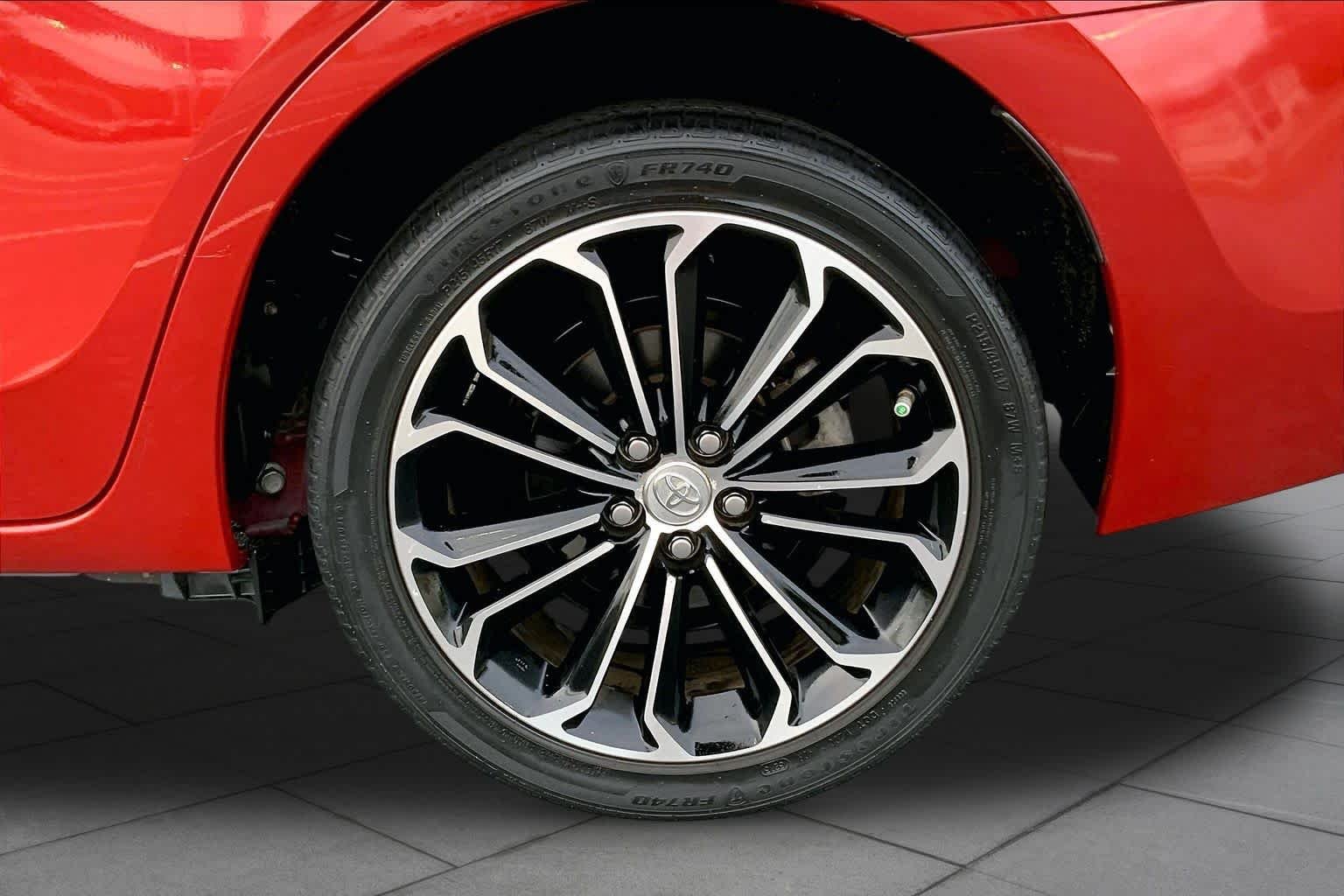 Used 2016 Barcelona Red Metallic Toyota S Plus image 11