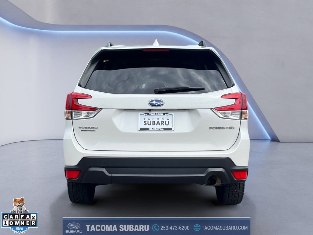 Used 2020 White Subaru Premium image 4
