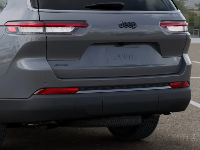 New 2027 Sting-Gray Clear-Coat Paint Jeep Laredo Altitude image 14