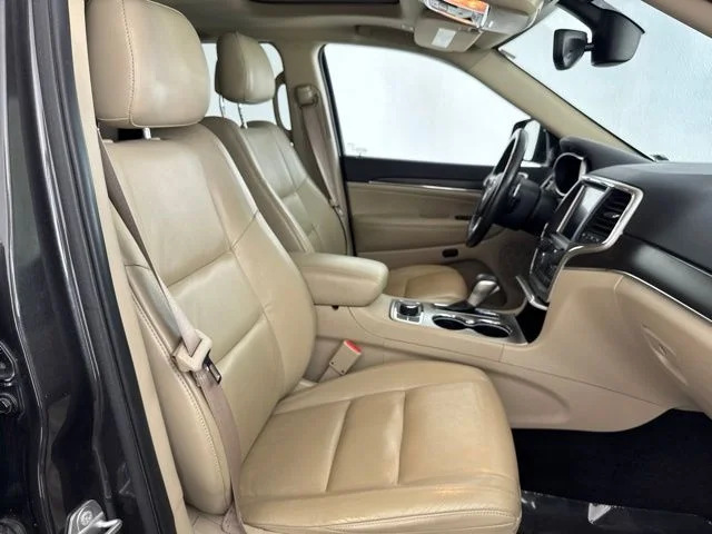 Used 2017 Gray Jeep Limited image 25