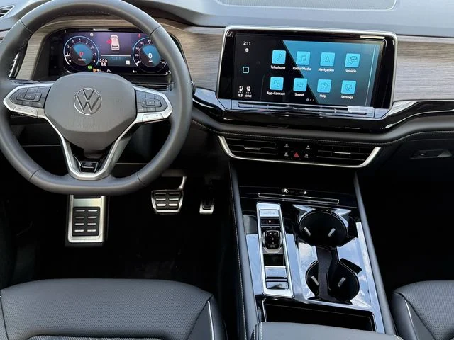 2026 Volkswagen Atlas SEL Premium R-Line - Photo 8