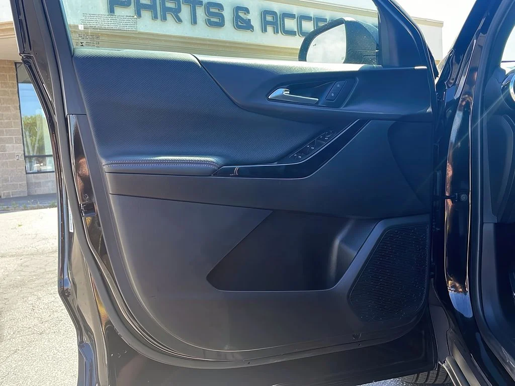 2025 Chevrolet Equinox LT - Photo 10