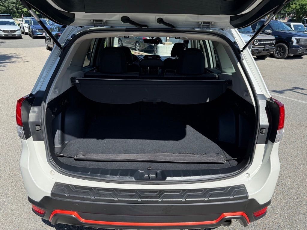 Used 2024 White Subaru Sport image 28