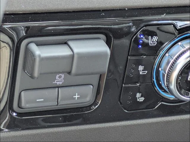 2026 GMC Sierra 1500 SLT - Photo 28