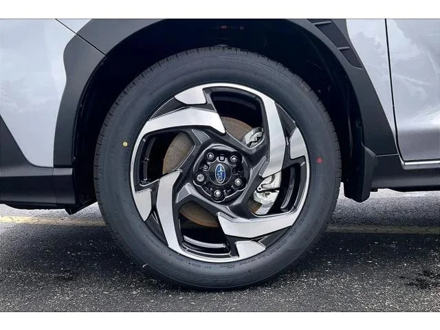 New 2026 ICE SILVER METALLIC Subaru Limited Hybrid image 15