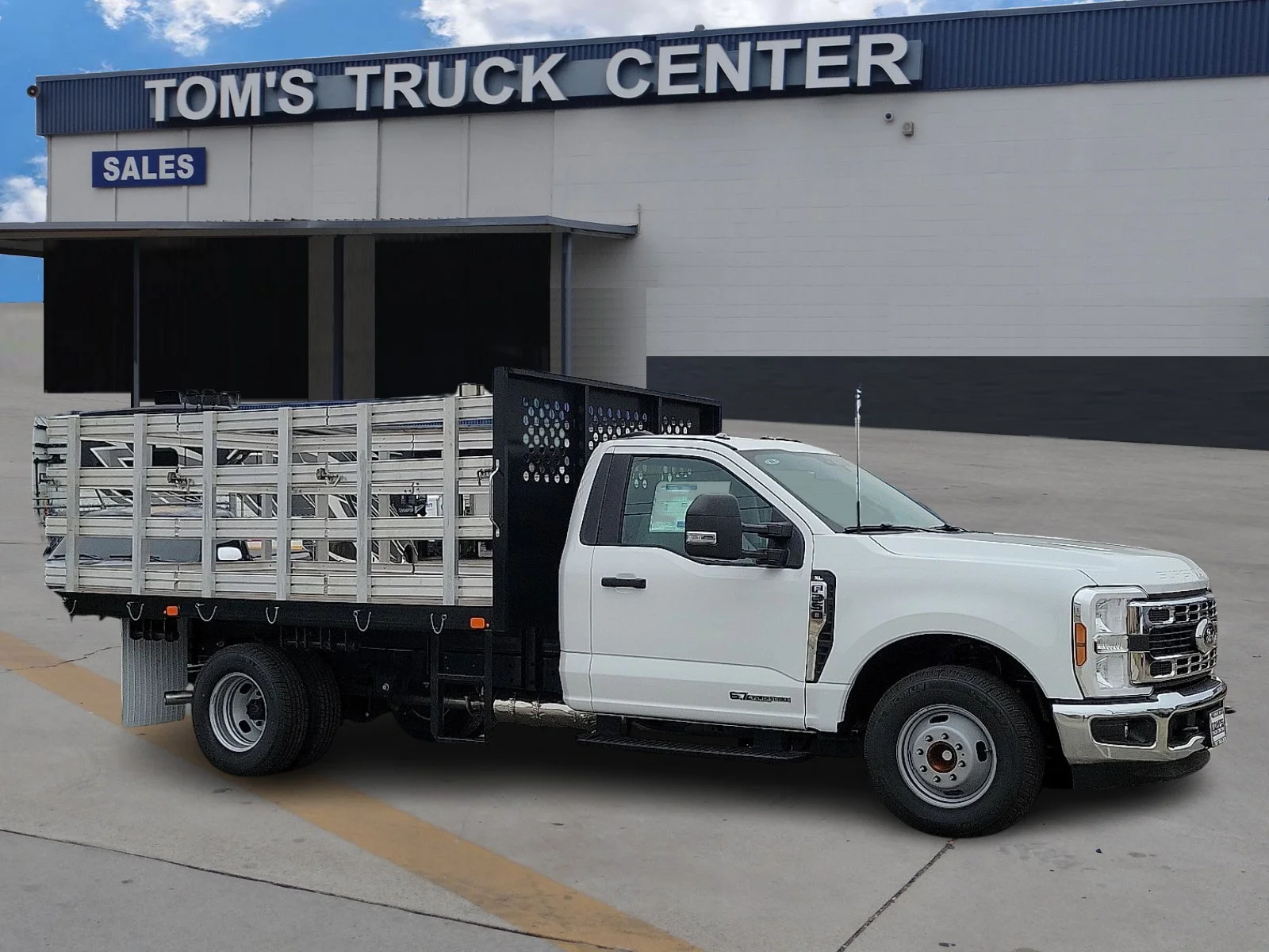 2026 Ford F-350 Super Duty Chassis Cab
