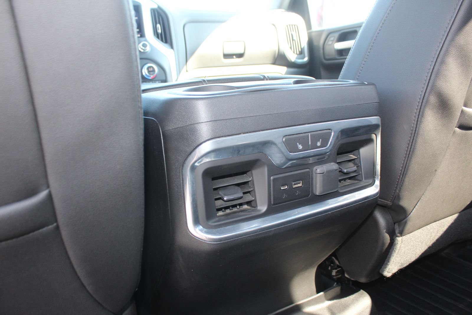 Used 2019 Cardinal Red GMC SLT image 11