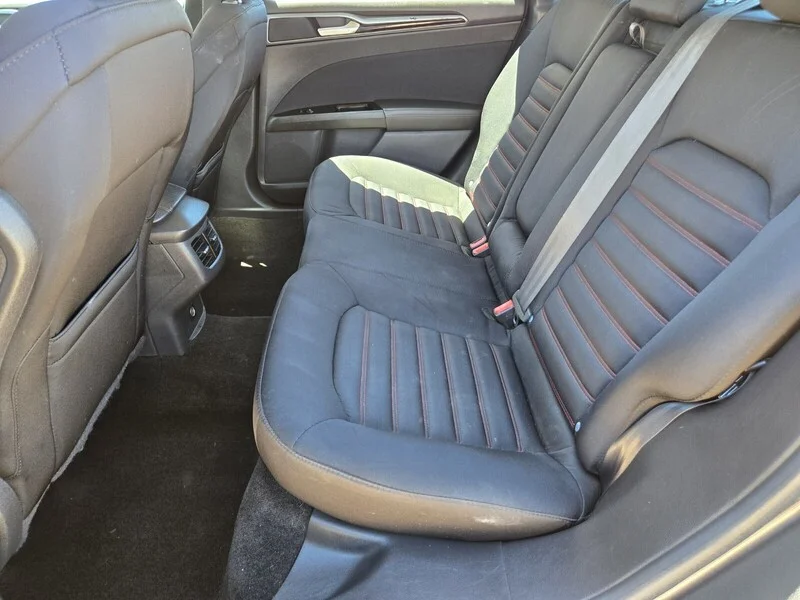 Used 2015 Gray Ford SE image 6