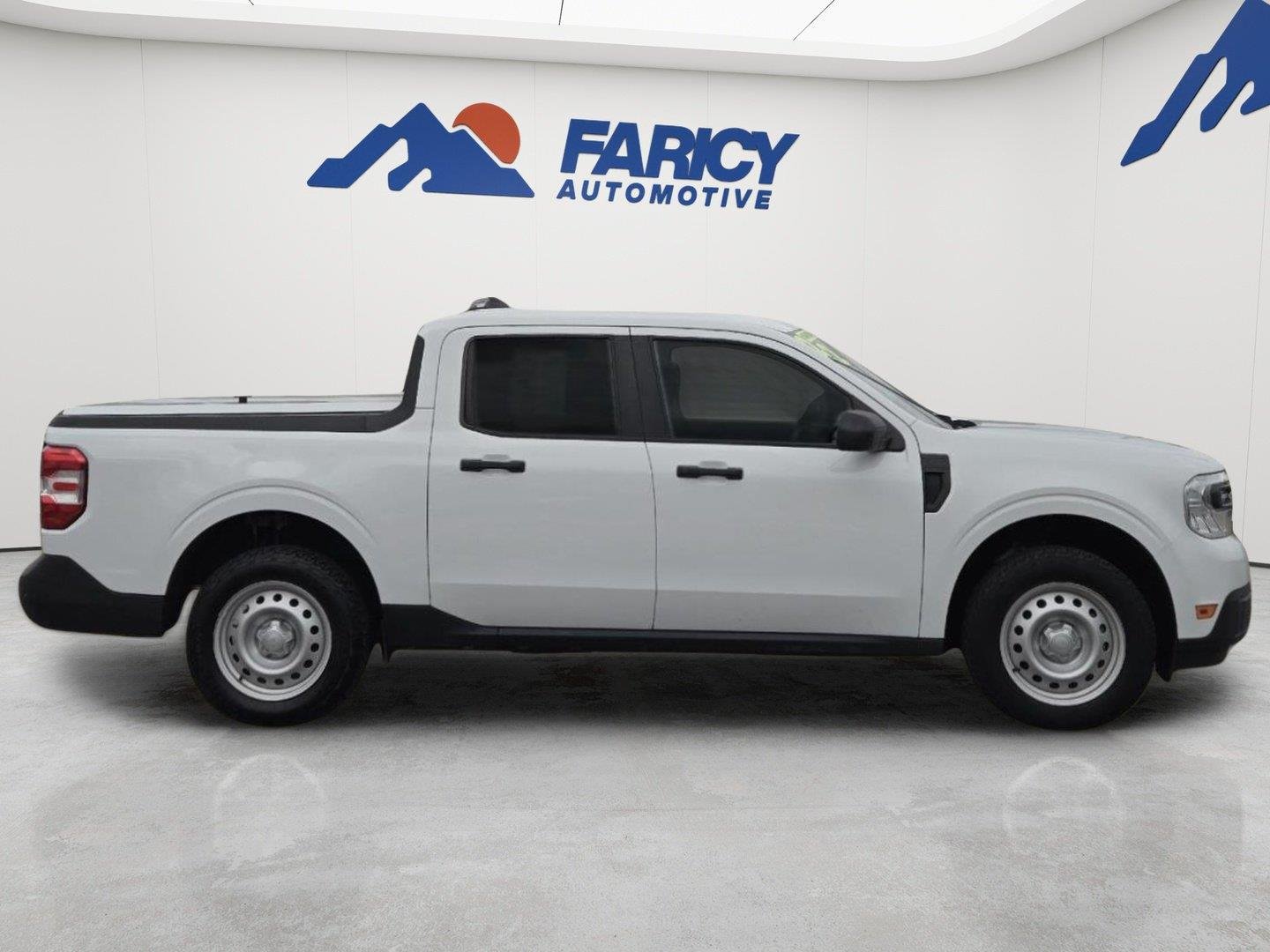 Used 2022 Oxford White Ford XL image 8