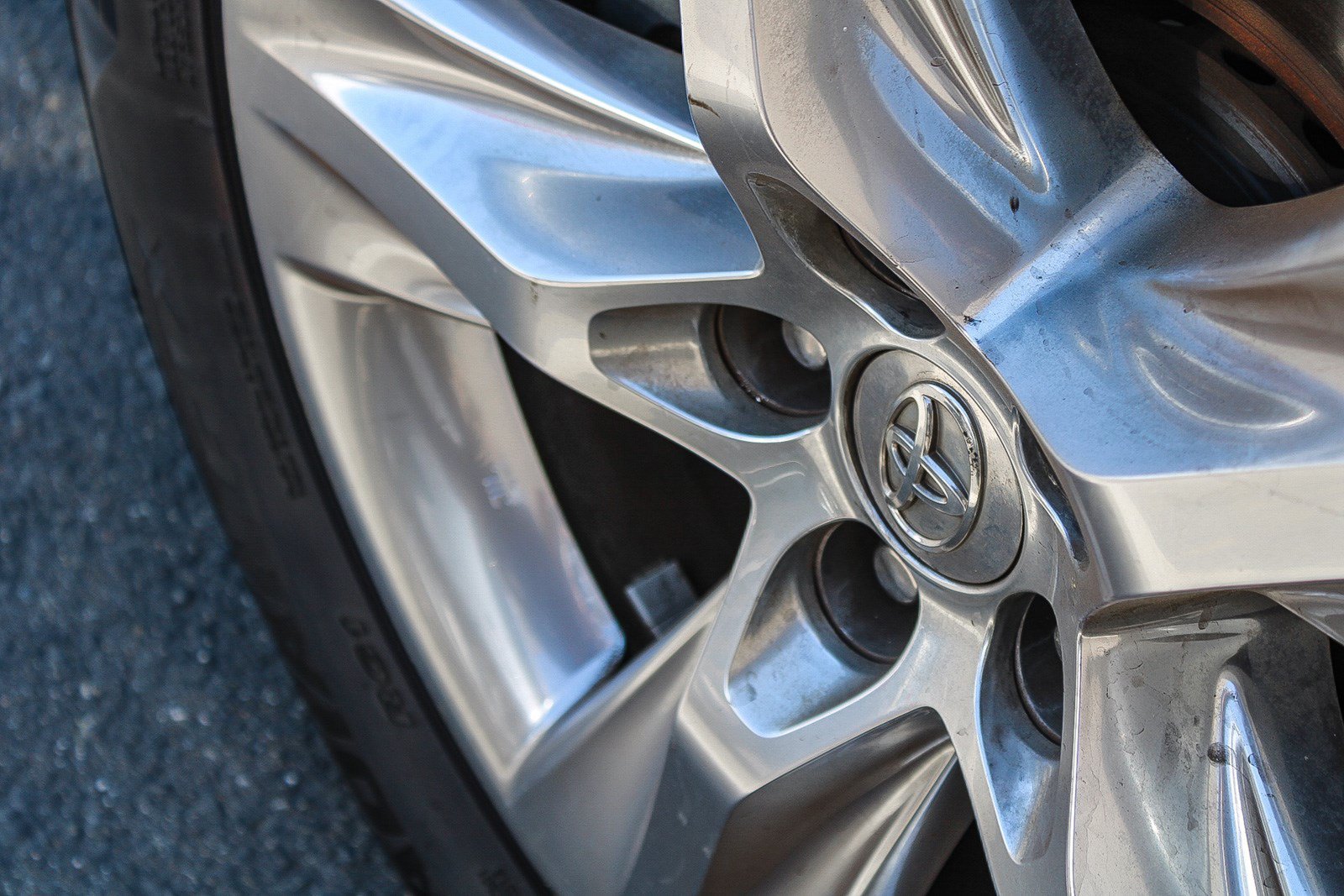 Used 2014 Blizzard Pearl Toyota Limited Platinum image 12