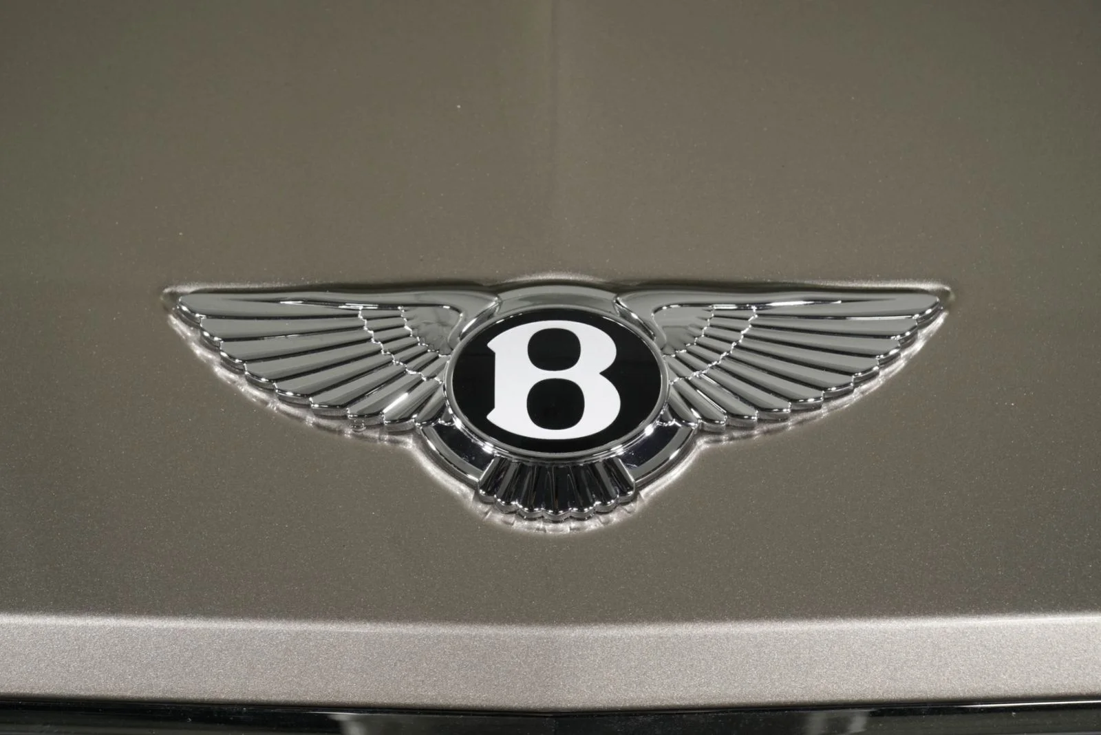 New 2026  Bentley  image 8