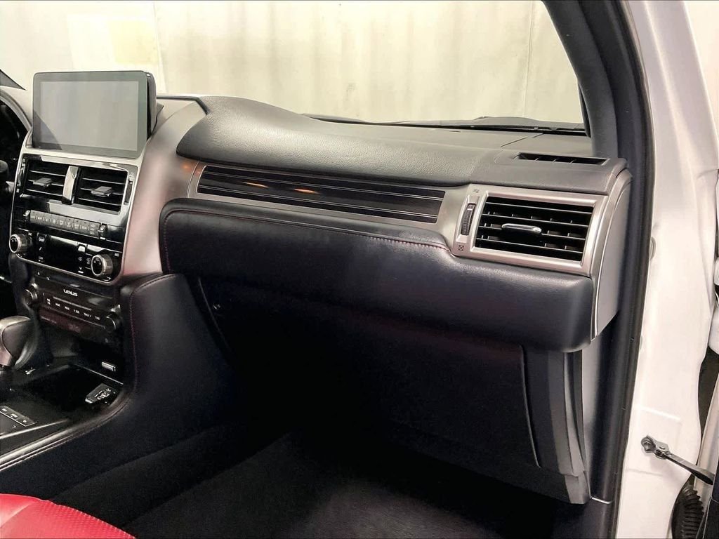 Used 2023 White Lexus 460 Luxury image 9