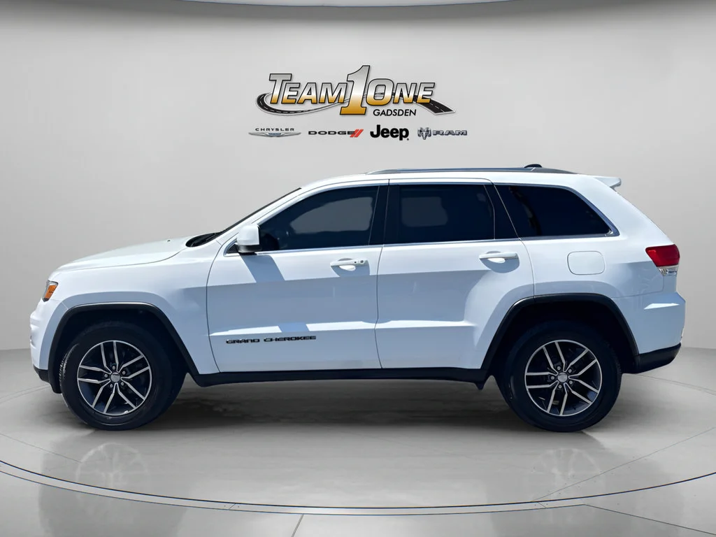 Used 2018 Bright White Clearcoat Jeep Laredo E image 6