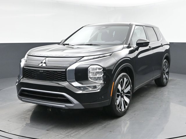 2026 Mitsubishi Outlander LE