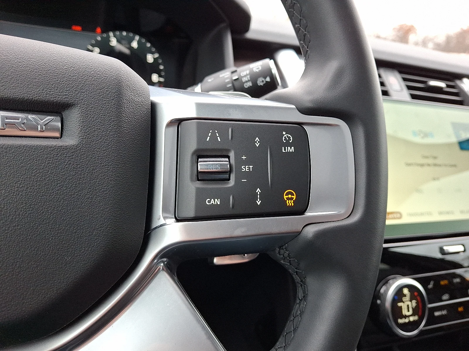 2025 Land Rover Discovery S - Photo 21
