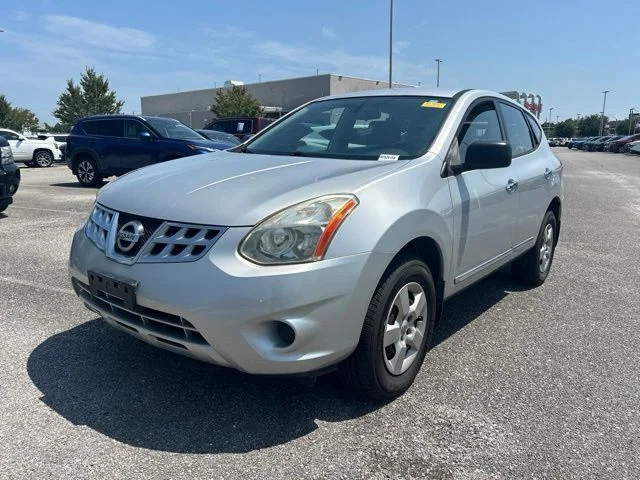 Used 2013 Silver Nissan S image 1