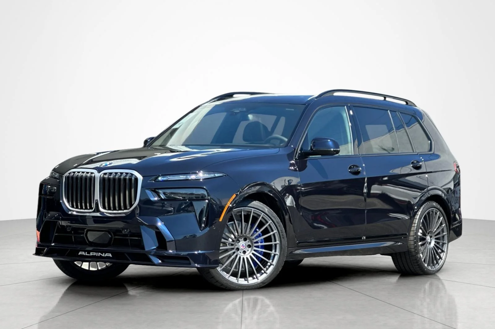 2026 BMW X7 ALPINA XB7's photo