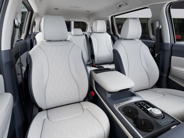 2026 Kia Carnival EX - Photo 15