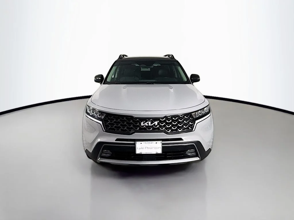 Used 2022 Gray Kia X-Line EX image 6