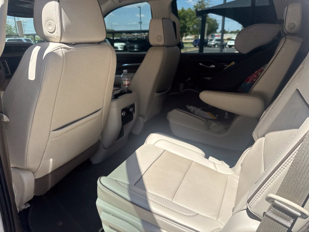Used 2023 White GMC Denali image 6