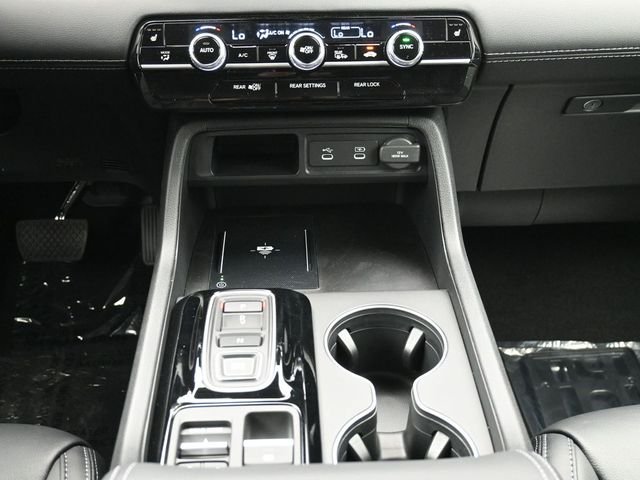 New 2026 Platinum White Pearl Honda EX-L image 17