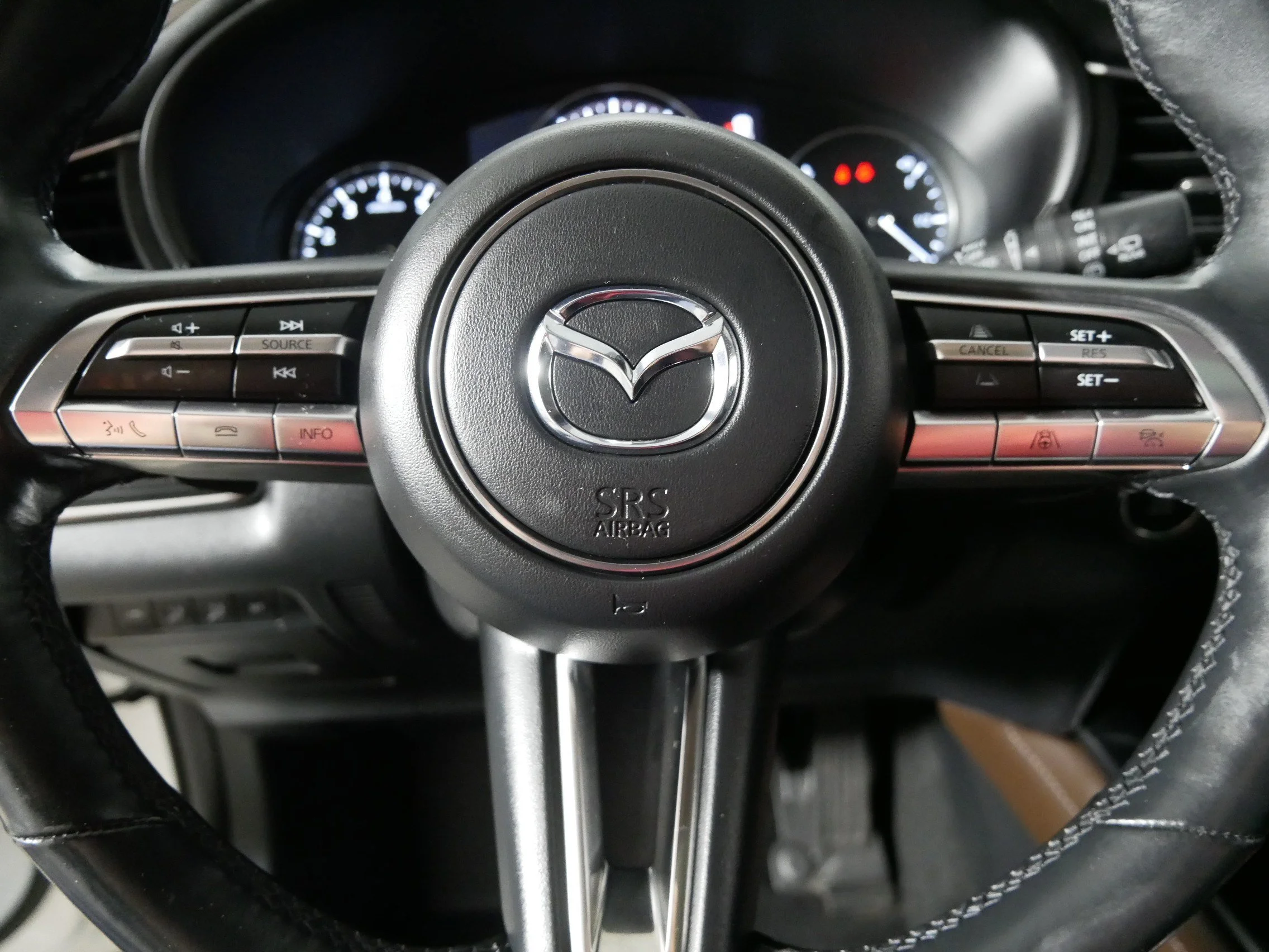 Used 2023 Snowflake White Pearl Mica Mazda 2.5 Turbo Premium Plus Package image 25
