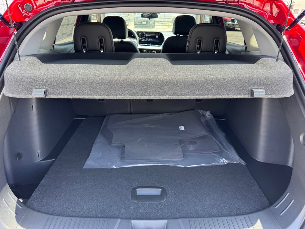2026 Chevrolet Trax LT - Photo 12