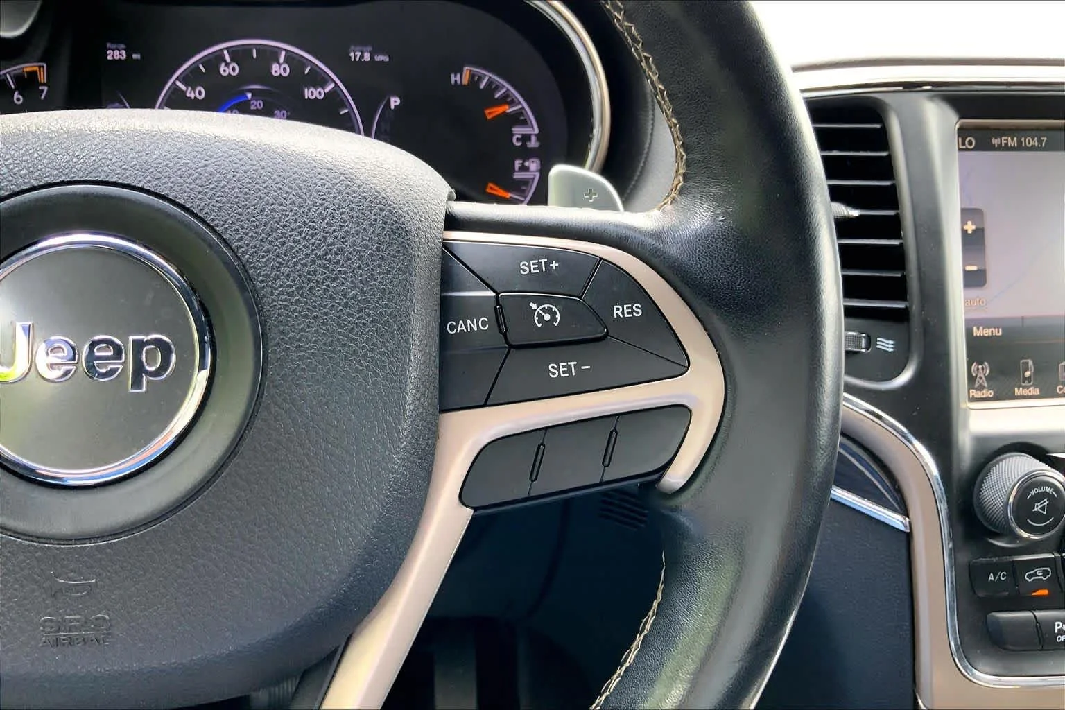 Used 2017 True Blue Pearlcoat Jeep Overland image 25